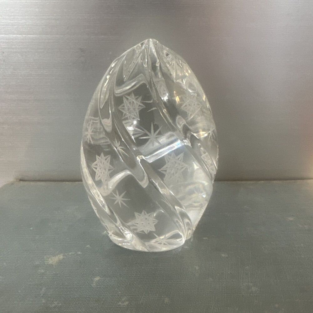 Vintage Lead Crystal Egg Paperweight Sullivans Poland Crystal 3.25”